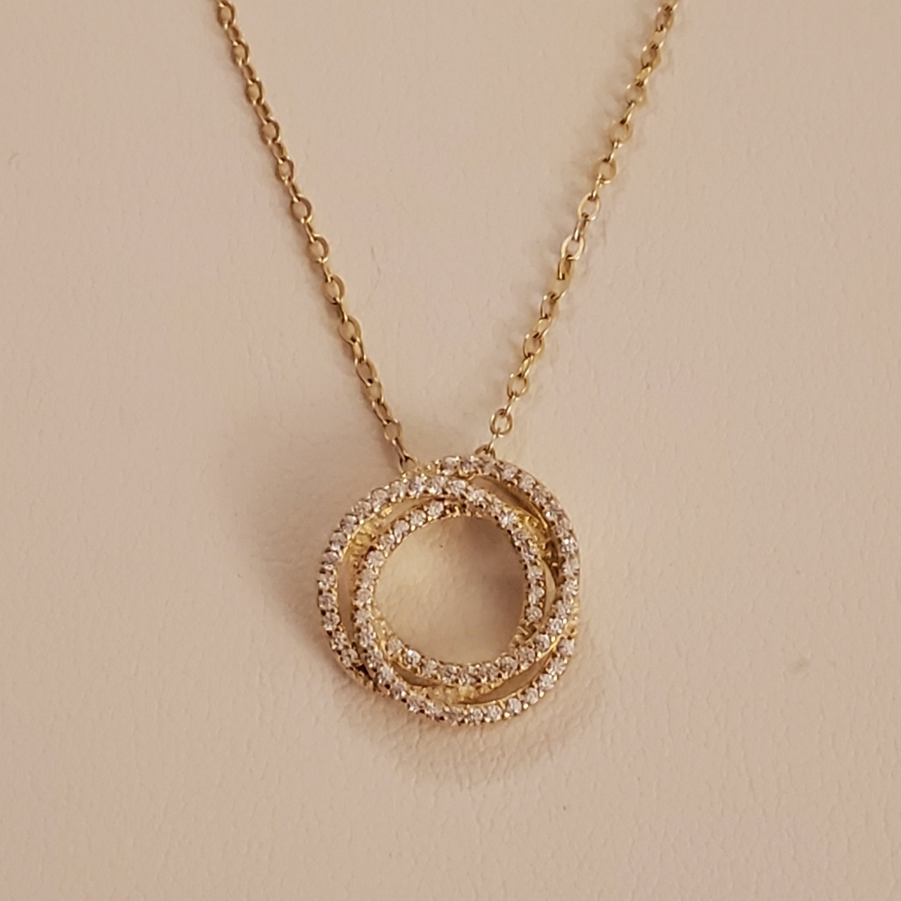 Elegant Gold and Silver Intertwined Necklace